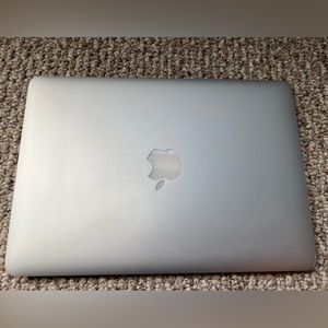 Mac Book Pro 13-inch